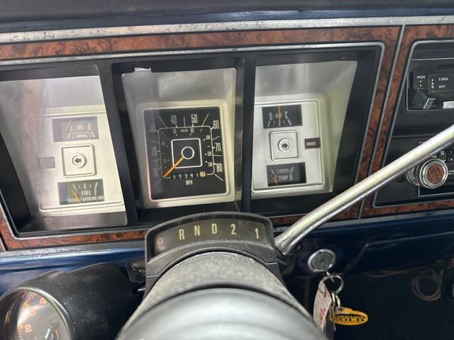 Photo of 1979 Midnight Blue Metallic Ford Bronco