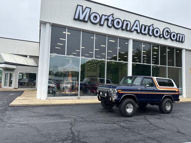 Photo of 1979 Midnight Blue Metallic Ford Bronco
