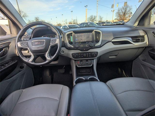 Photo of 2021 Summit White GMC Terrain