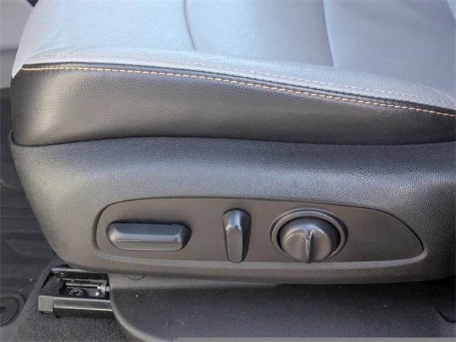 Photo of 2021 Summit White GMC Terrain