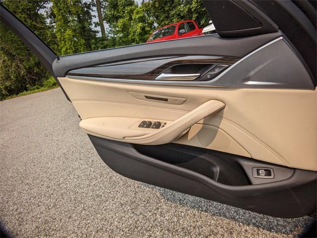 Photo of 2021 Bluestone Metallic BMW 530