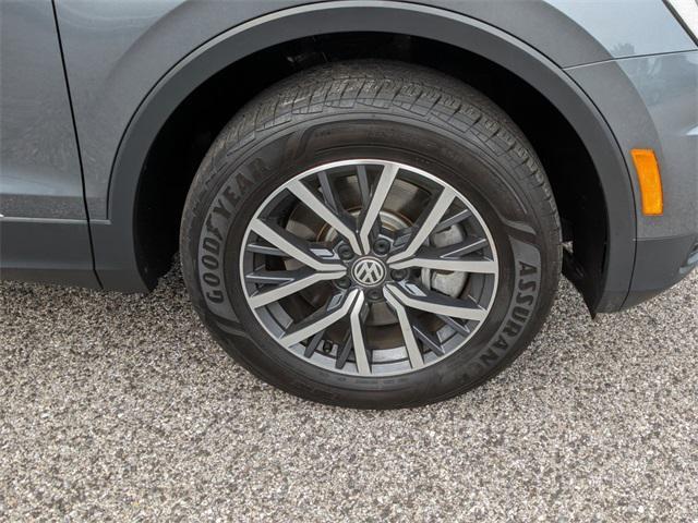 Photo of 2020 Platinum Gray Metallic Volkswagen Tiguan