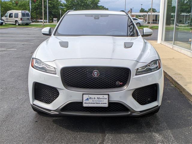 Photo of 2019 Yulong White Metallic Jaguar F-PACE