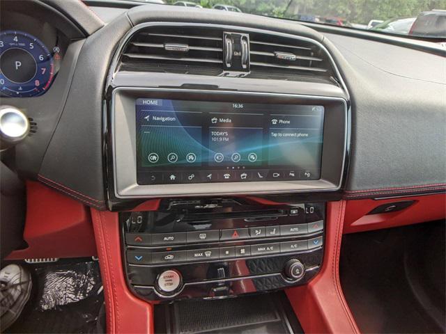Photo of 2019 Yulong White Metallic Jaguar F-PACE