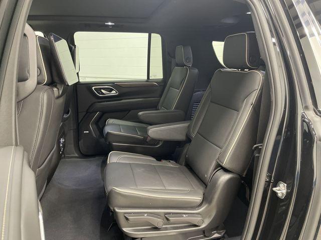 Photo of 2024 Black Chevrolet Suburban