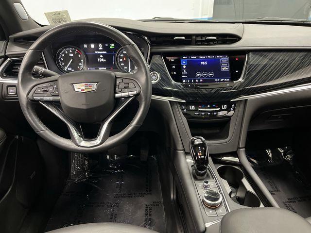 Photo of 2023 Stellar Black Metallic Cadillac XT6