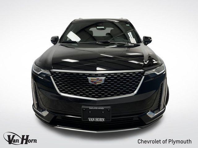 Photo of 2023 Stellar Black Metallic Cadillac XT6
