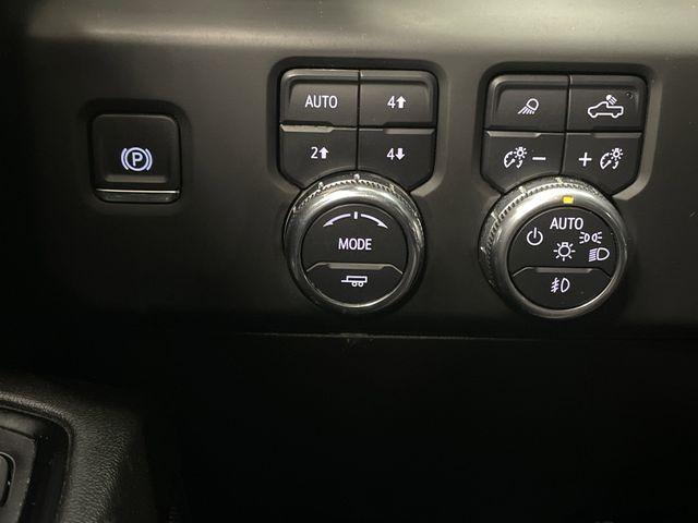 Photo of 2024 Onyx Black GMC Sierra 1500