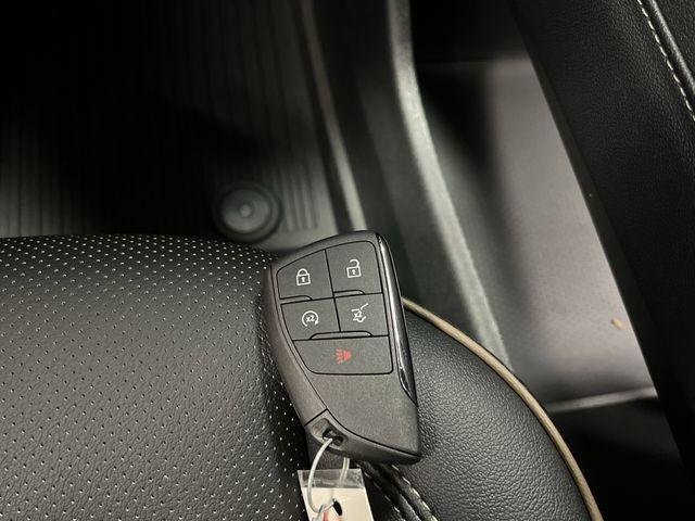 Photo of 2025 Mosaic Black Metallic Chevrolet Traverse