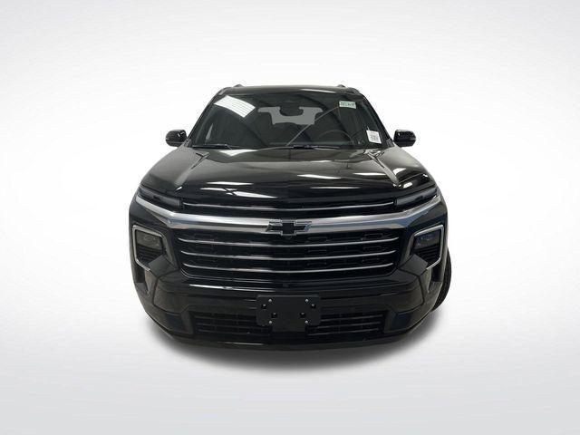 Photo of 2025 Mosaic Black Metallic Chevrolet Traverse