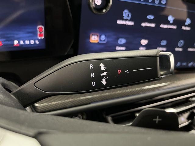 Photo of 2025 Mosaic Black Metallic Chevrolet Traverse