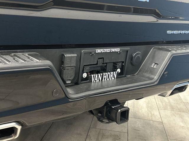 Photo of 2023 Onyx Black GMC Sierra 1500