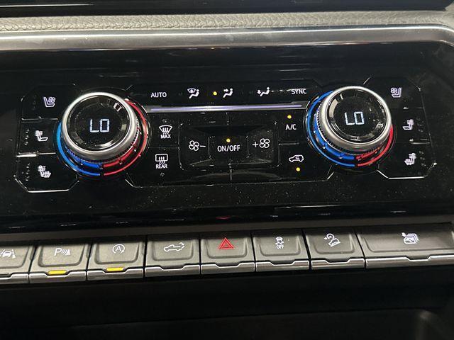 Photo of 2023 Onyx Black GMC Sierra 1500
