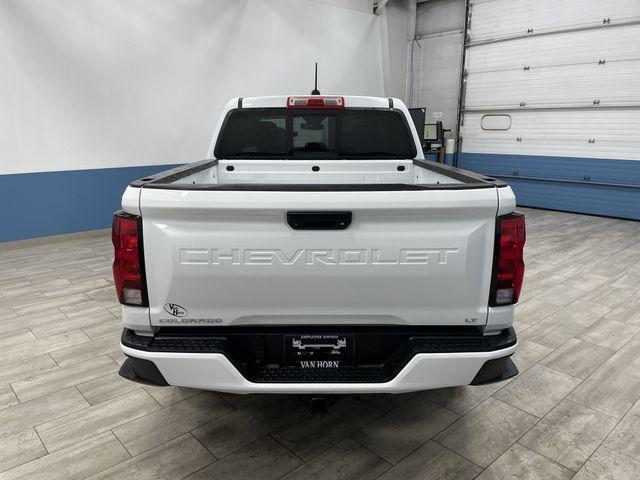 Photo of 2023 Summit White Chevrolet Colorado