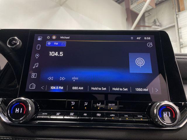 Photo of 2023 Summit White Chevrolet Colorado