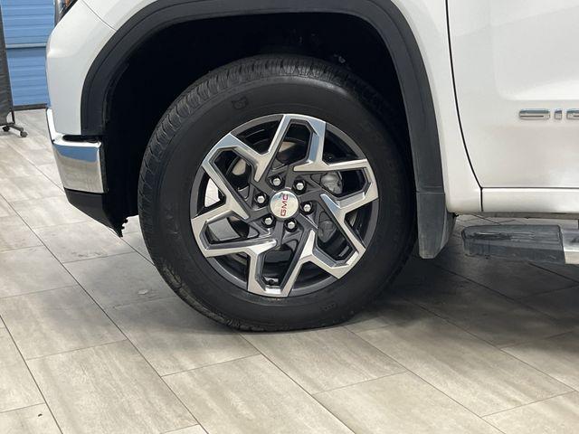 Photo of 2023 White Frost Tri-Coat GMC Sierra 1500
