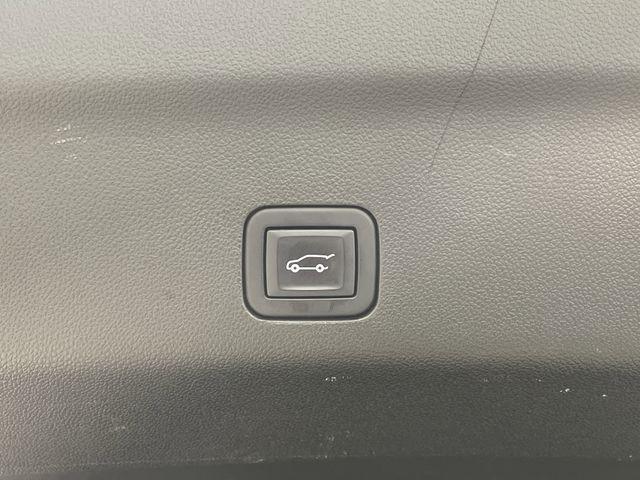 Photo of 2022 Galactic Gray Metallic Cadillac Escalade