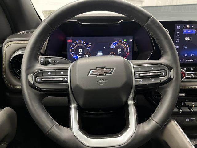 Photo of 2024 Summit White Chevrolet Colorado