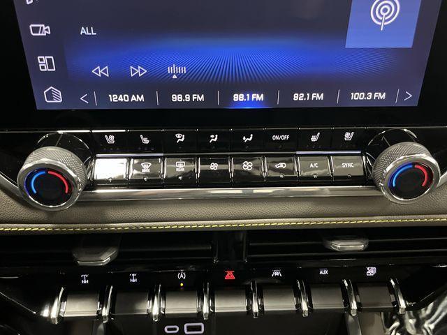 Photo of 2024 Summit White Chevrolet Colorado