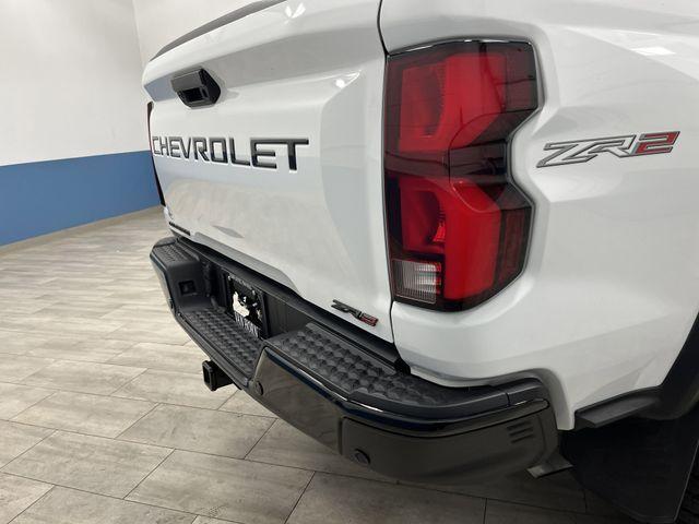 Photo of 2024 Summit White Chevrolet Colorado