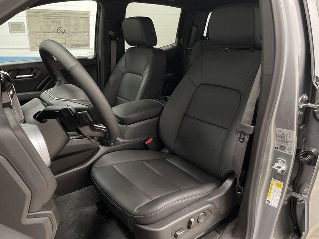Photo of 2025 Sterling Gray Metallic Chevrolet Colorado