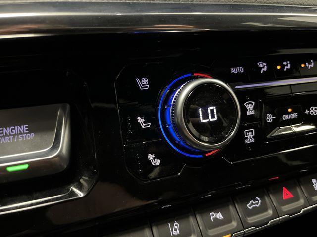 Photo of 2025 Summit White GMC Sierra 2500