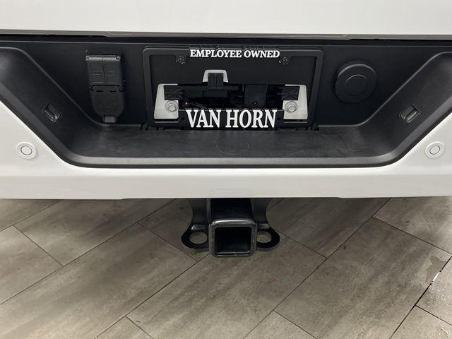Photo of 2025 Summit White GMC Sierra 2500