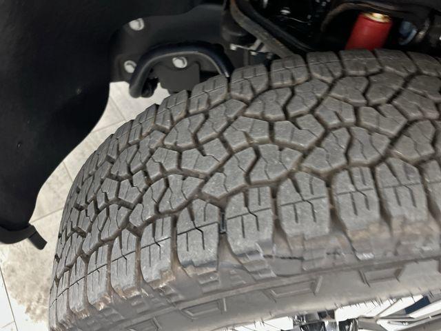 Photo of 2025 Summit White GMC Sierra 2500
