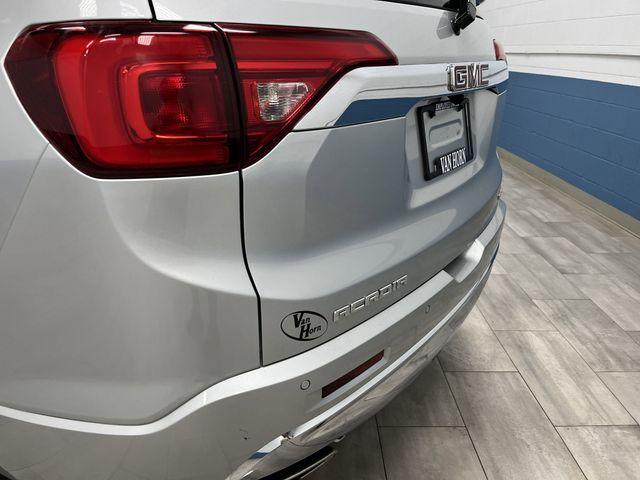 Photo of 2019 Quicksilver Metallic GMC Acadia