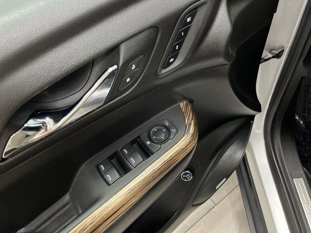 Photo of 2019 Quicksilver Metallic GMC Acadia
