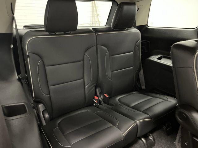 Photo of 2019 Quicksilver Metallic GMC Acadia
