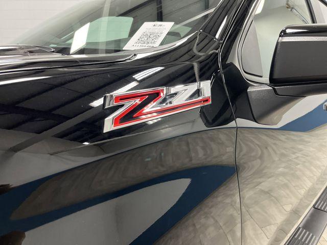 Photo of 2025 Black Chevrolet Silverado 1500
