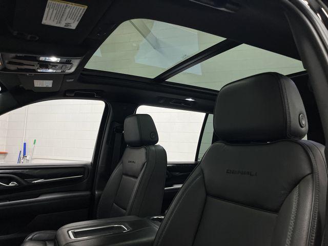Photo of 2022 Onyx Black GMC Yukon XL