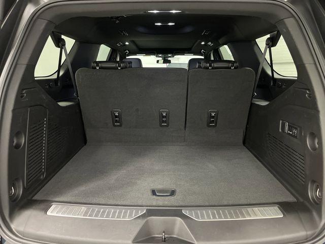 Photo of 2022 Onyx Black GMC Yukon XL