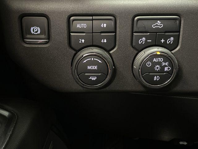 Photo of 2024 Black Chevrolet Silverado 1500