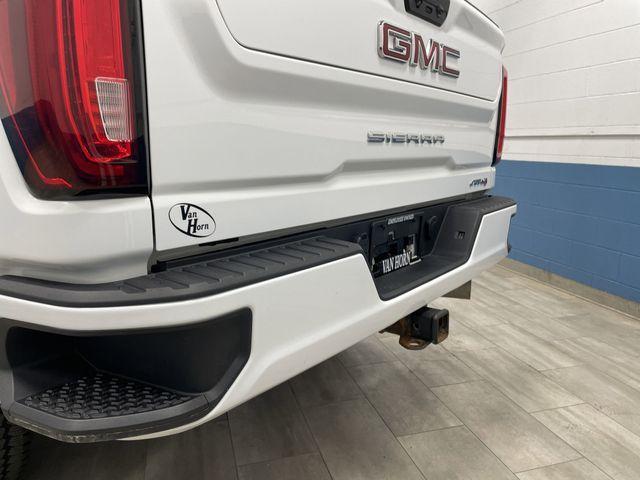 Photo of 2023 Summit White GMC Sierra 2500