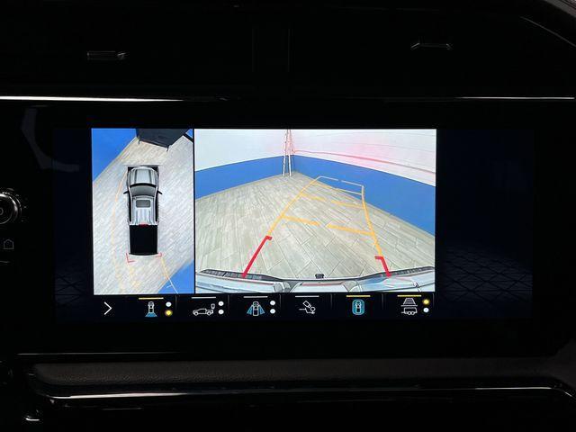 Photo of 2022 Summit White GMC Sierra 1500