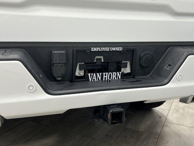 Photo of 2022 Summit White GMC Sierra 1500