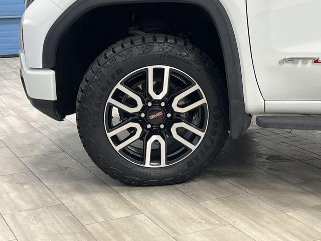 Photo of 2022 Summit White GMC Sierra 1500