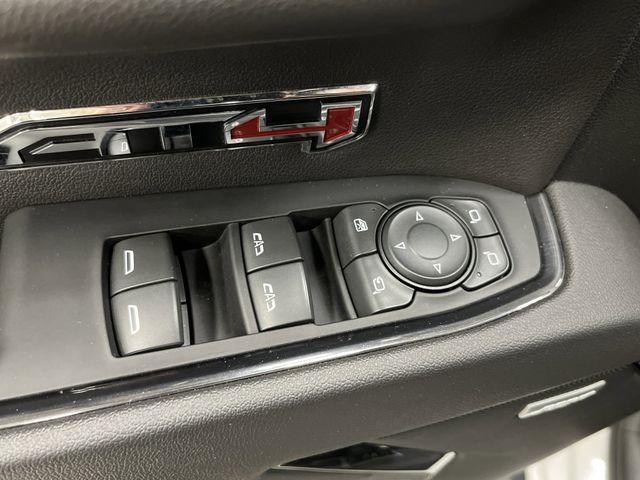 Photo of 2022 Summit White GMC Sierra 1500