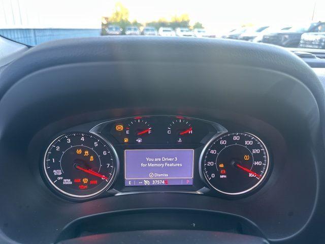 Photo of 2023 Summit White GMC Terrain