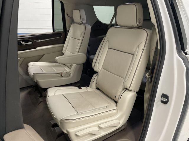 Photo of 2023 White Frost Tri-Coat GMC Yukon XL