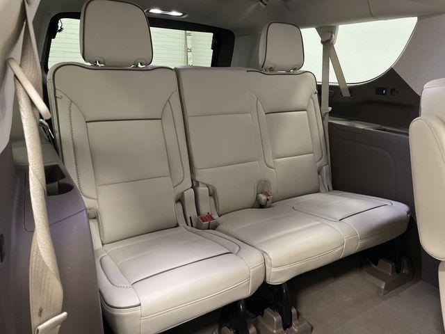 Photo of 2023 White Frost Tri-Coat GMC Yukon XL