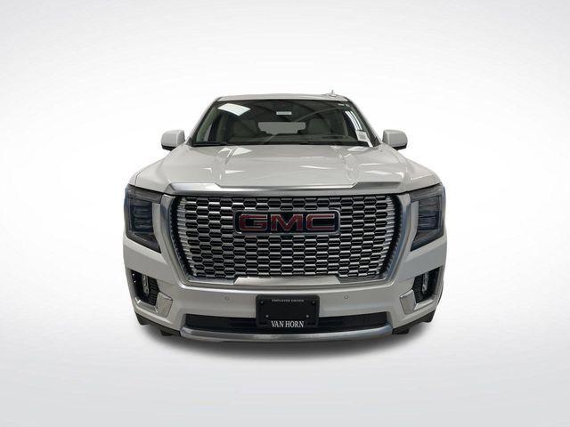 Photo of 2023 White Frost Tri-Coat GMC Yukon XL