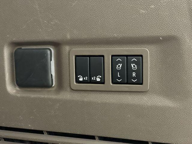 Photo of 2023 White Frost Tri-Coat GMC Yukon XL