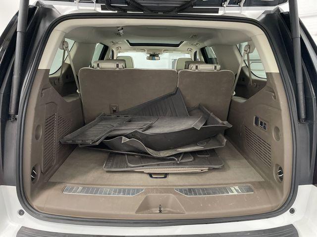 Photo of 2023 White Frost Tri-Coat GMC Yukon XL