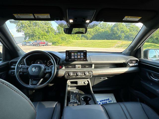 Photo of 2024 Crystal Black Pearl Honda Pilot