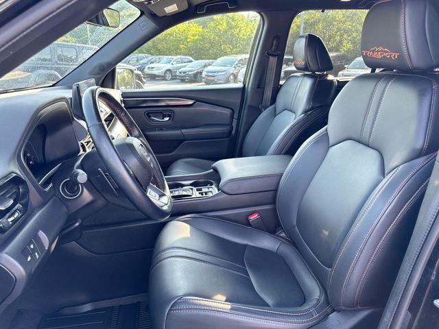 Photo of 2024 Crystal Black Pearl Honda Pilot