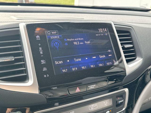 Photo of 2017 Steel Sapphire Metallic Honda Pilot