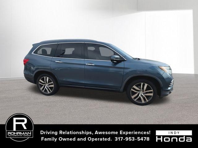 Photo of 2017 Steel Sapphire Metallic Honda Pilot